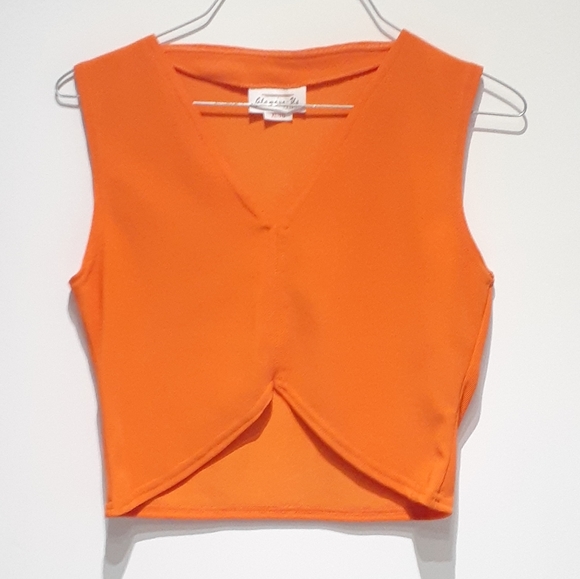 Vintage Crop Tops - Picture 1 of 6